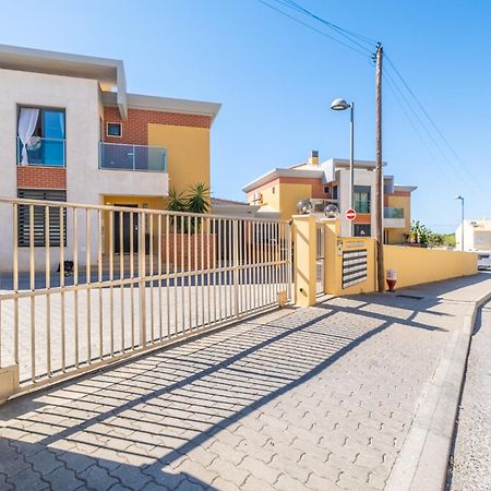 Cozy Villa With Pool And Barbecue Albufeira Eksteriør bilde
