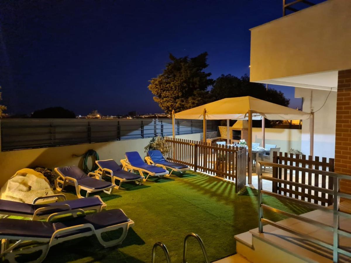 Cozy Villa With Pool And Barbecue Albufeira Eksteriør bilde