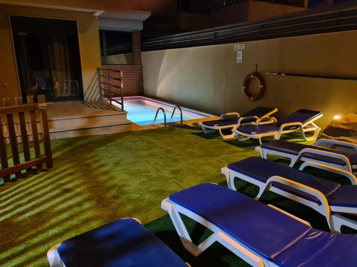 Cozy Villa With Pool And Barbecue Albufeira Eksteriør bilde